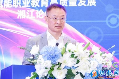 图片 12 图片 12